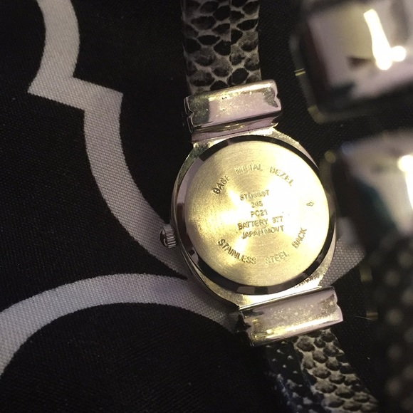 Watch - Picture 2 of 2